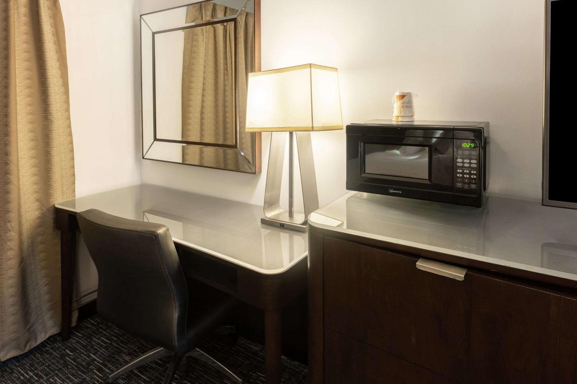 Quality Inn & Suites Caribou Екстер'єр фото